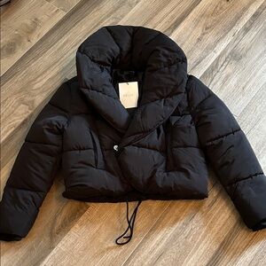 Deluc Elegant Black Puffer Coat size xs NWT